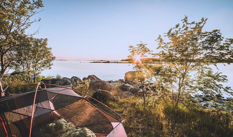 Laaja valikoima telttoja