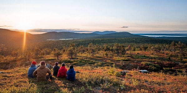 Syksyn takkeja ja kenkiä tarjouksessa