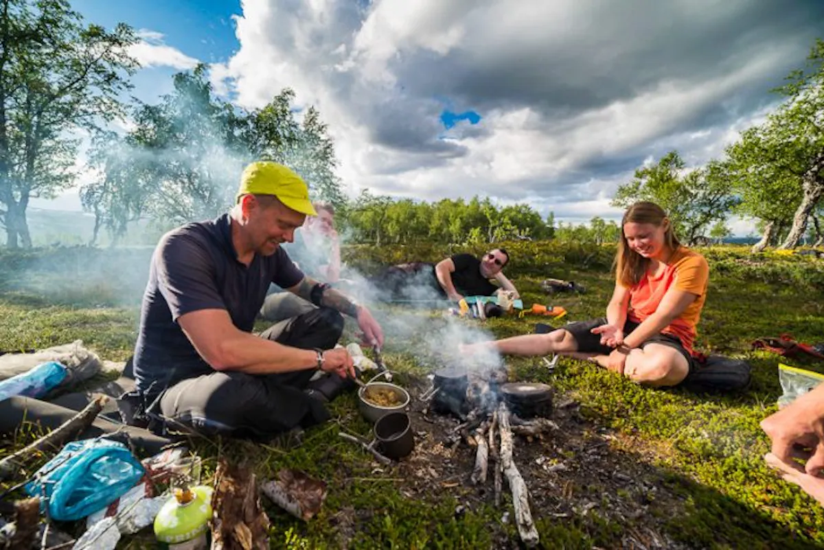 Savu karkoittaa hyttysiä