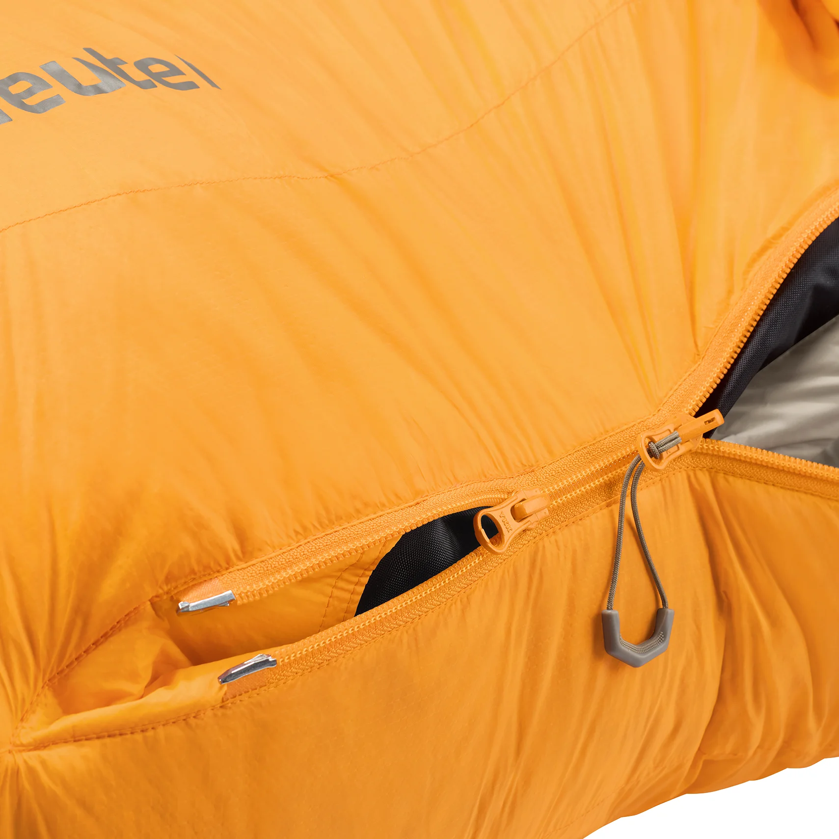 Deuter Astro Pro 800 Magma 07