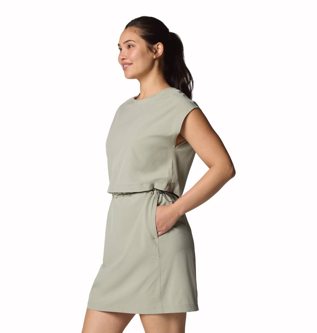 Columbia Women's Boundless Beauty II Dress Safari 02