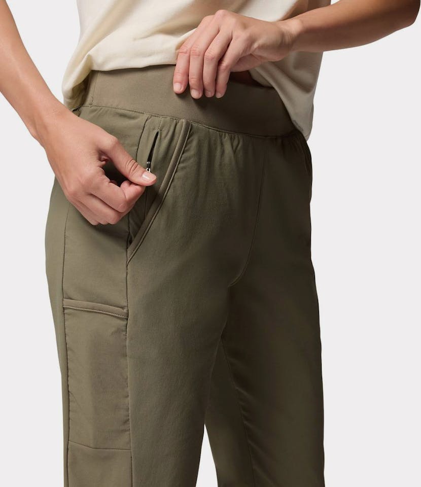 Columbia Women's Leslie Falls Pull-on Pant Tummanvihreä 06