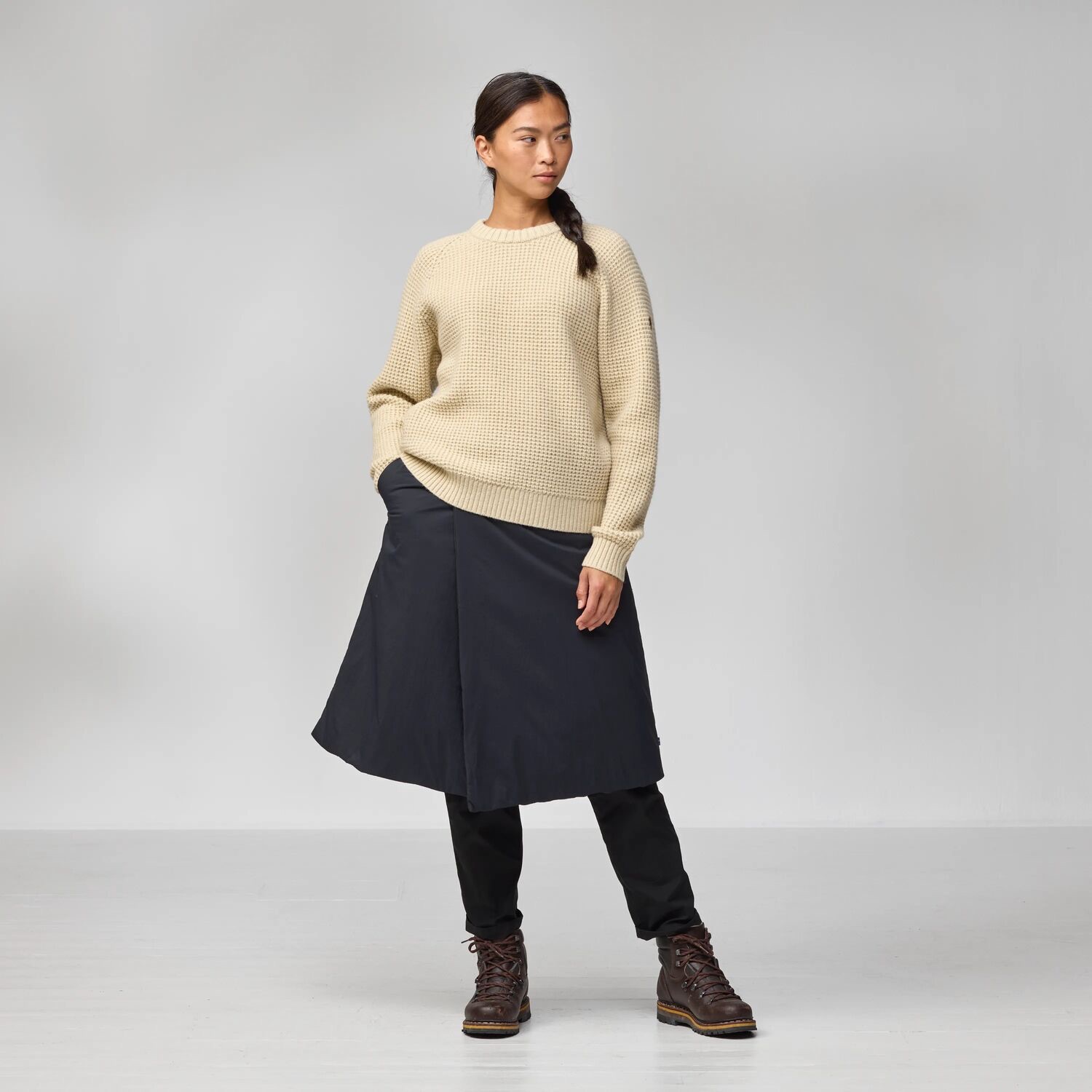 Fjällräven Women's HC Insulated Skirt Black 02