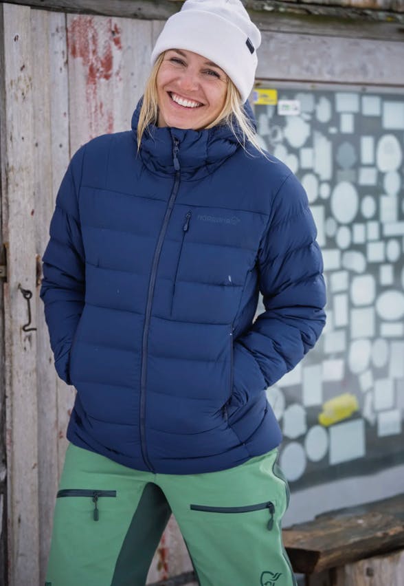 Norrøna Women's Femund Down 700 Hood Ivy Green 06