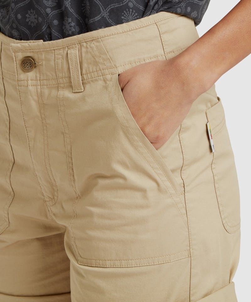 Sherpa Women's Tenjing Shorts Sand 06