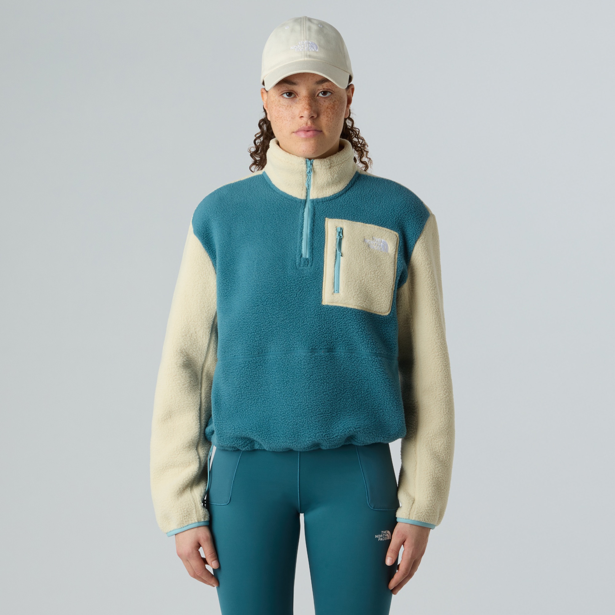 The North Face Women's Yumiori 1/4 Zip Space/Gravel/Blue Eclip 04