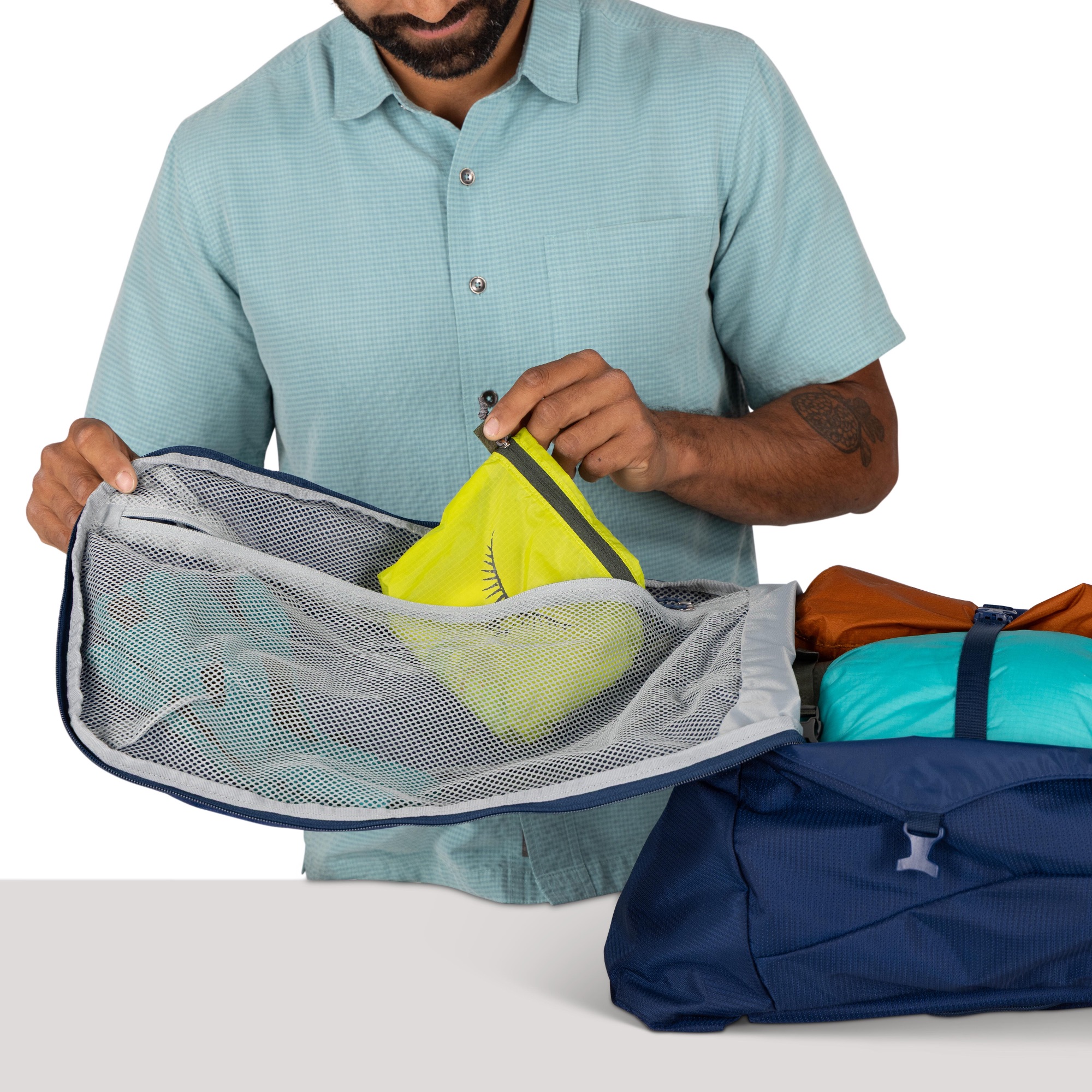 Osprey Farpoint 70 Black 03