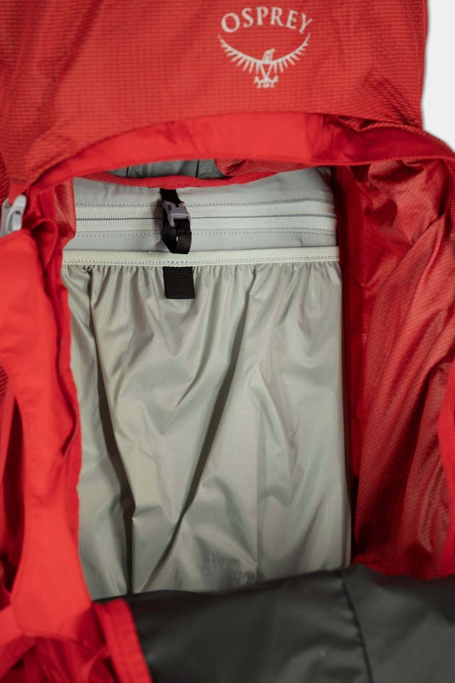 Osprey Ariel Plus 60 W Musta 14