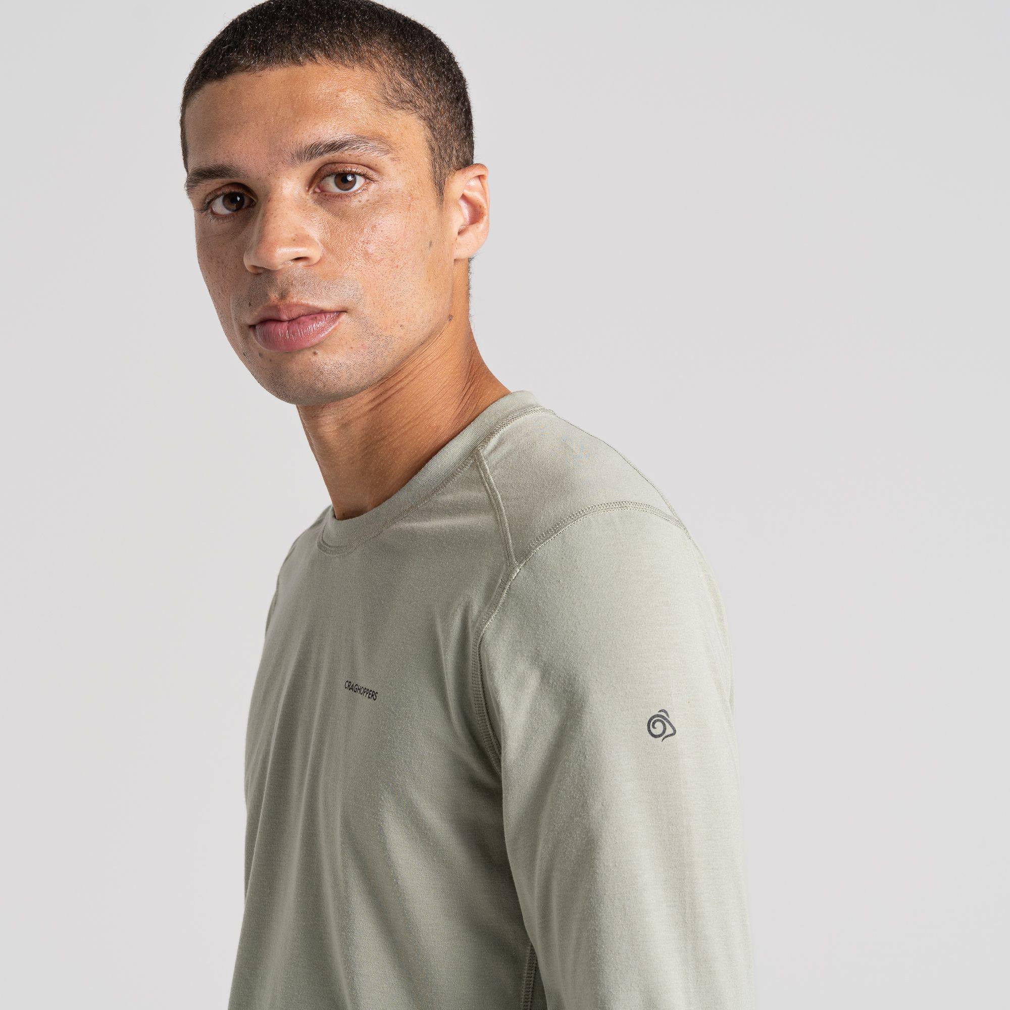 Craghoppers Kevyt paita ja katkolahjehousut miehille Tummanharmaa 24