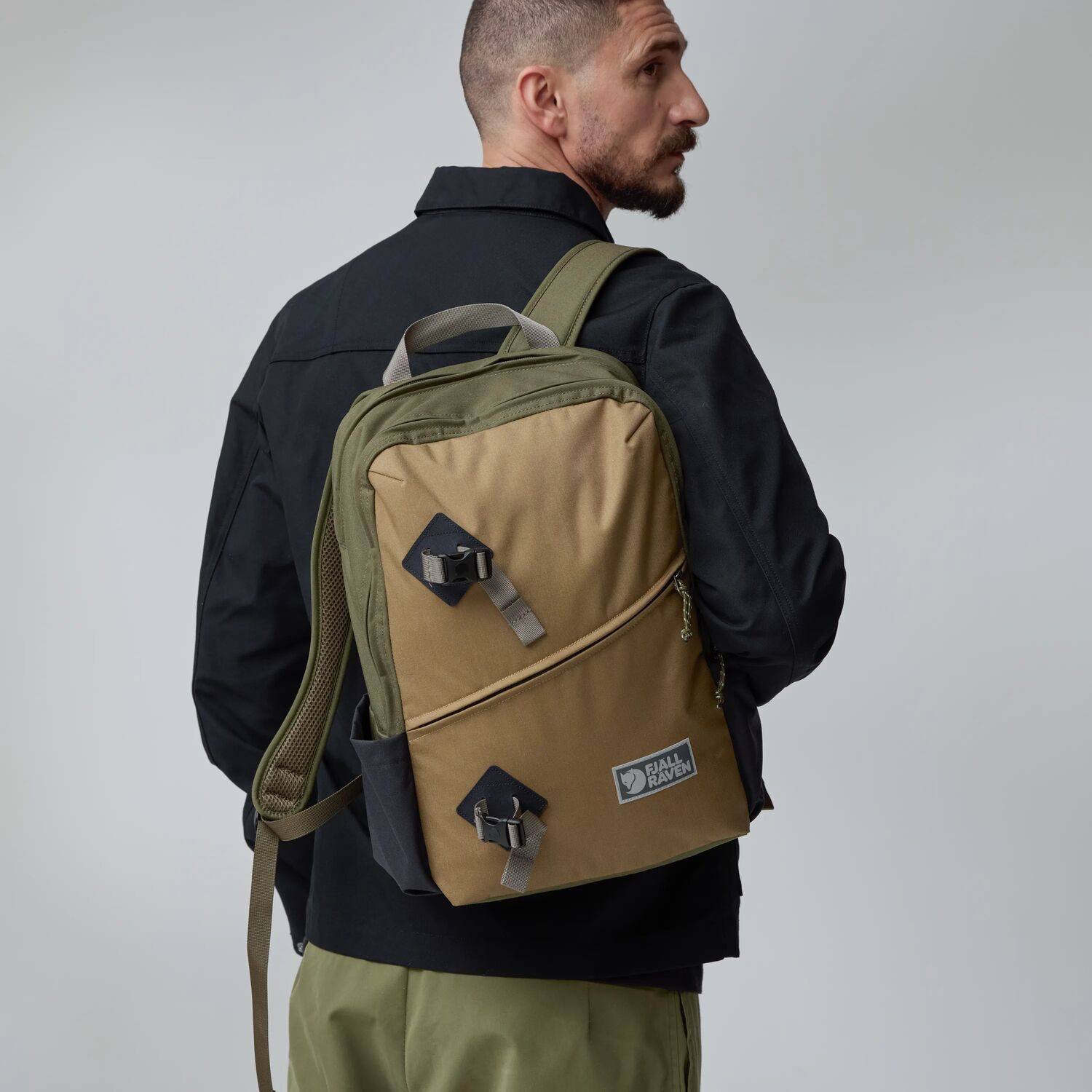 Fjällräven Vardag Backpack 17 Coal Black 07
