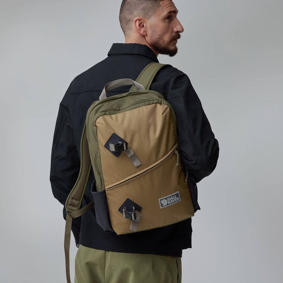 Fjällräven Vardag Backpack 17 Coal Black 07