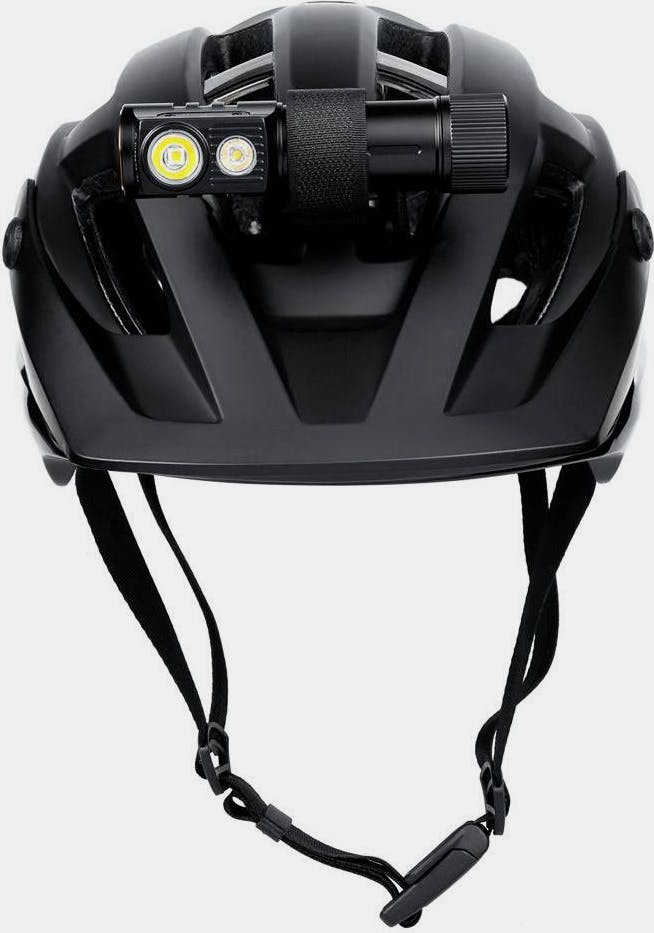 Fenix HM71R 2700lm  06