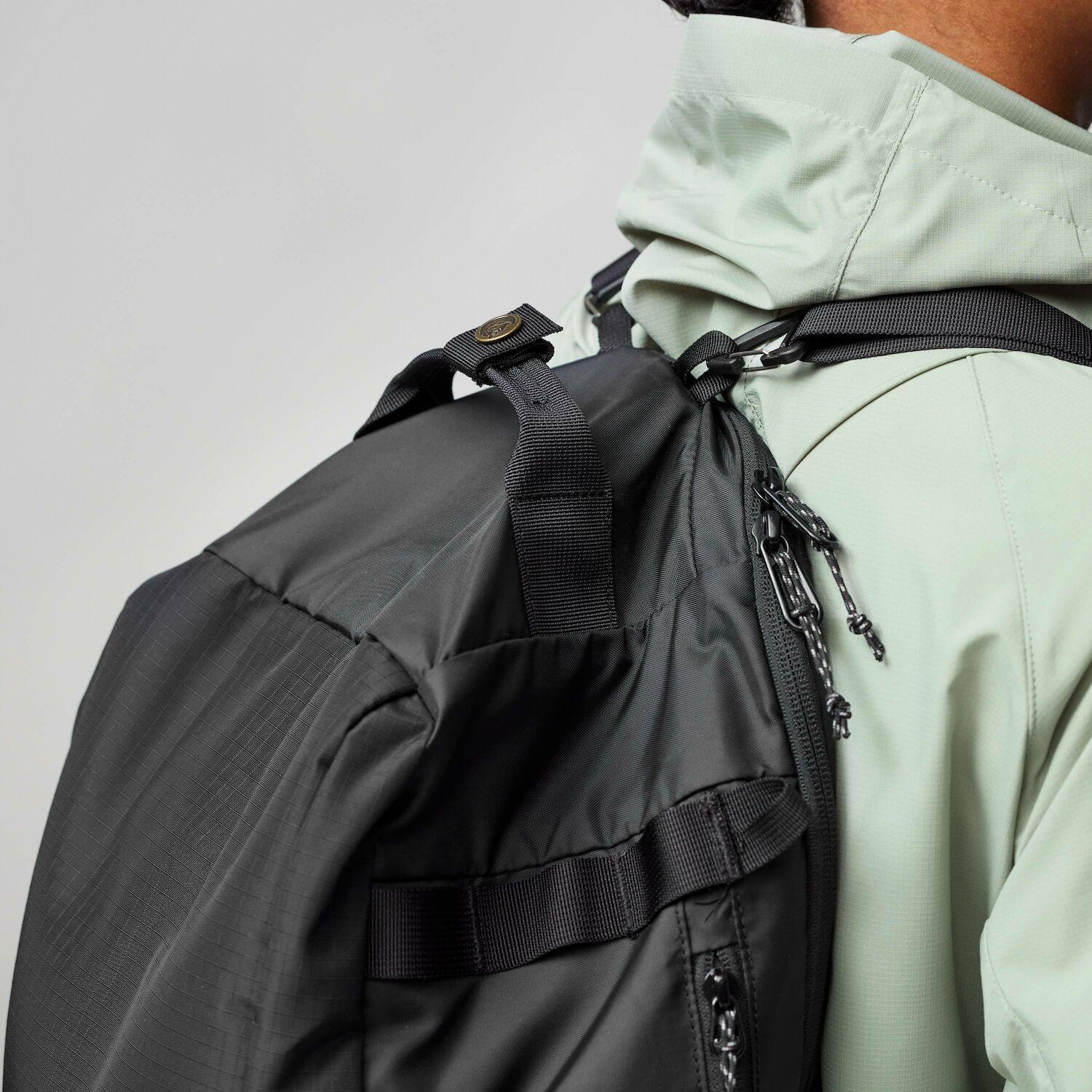 Fjällräven High Coast Duffel 22 Black 08