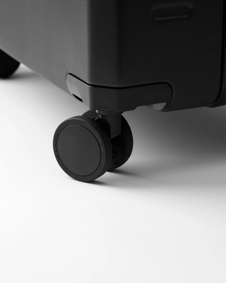 DB Ramverk Check-in Medium Musta 03