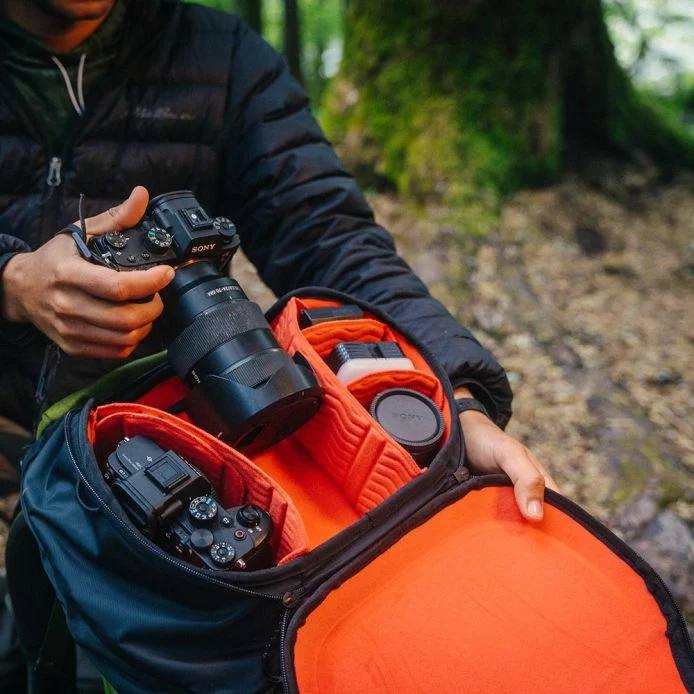 Osprey Photo Lid Charcoal 04