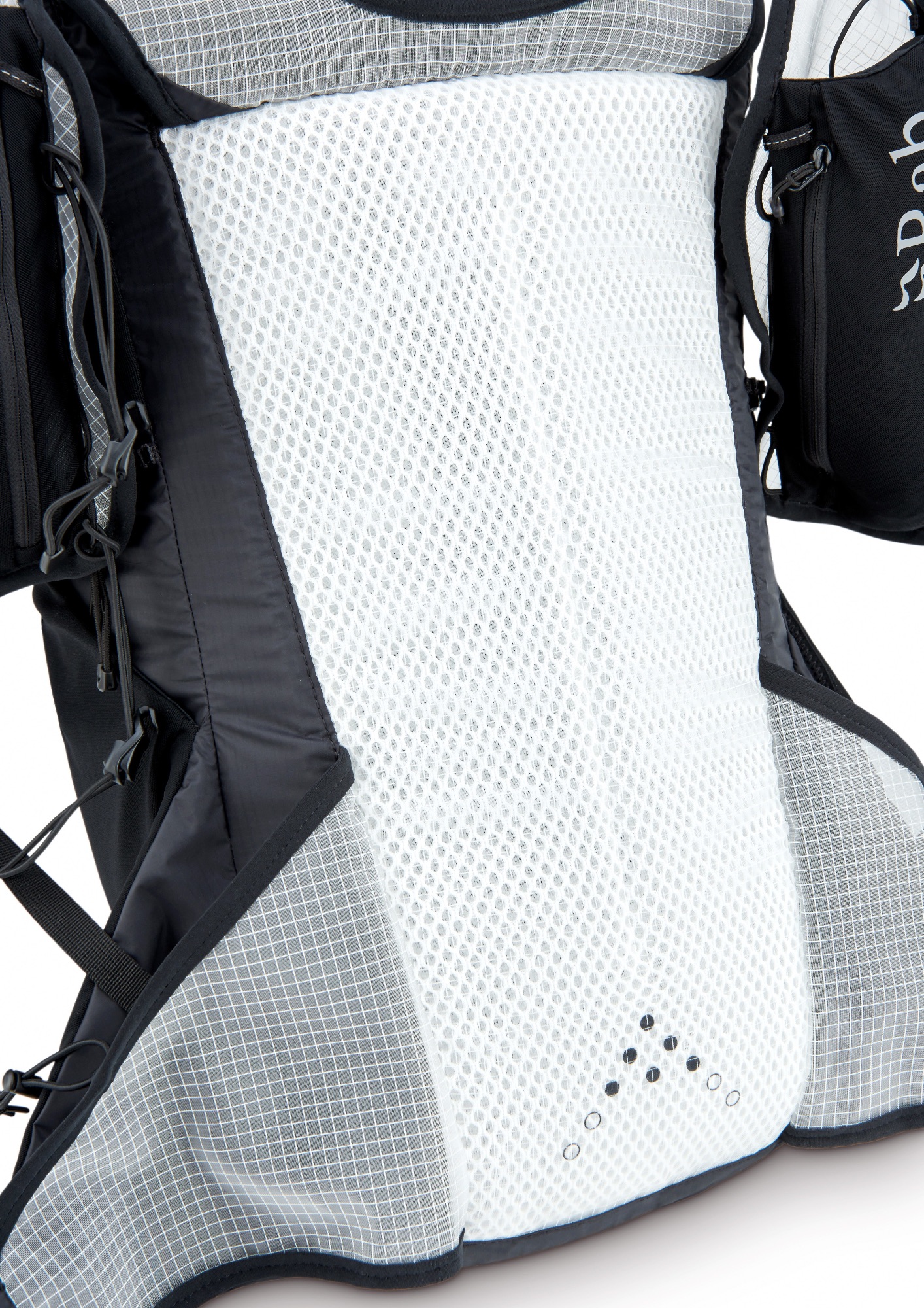 Rab Veil XP 30 Musta 13