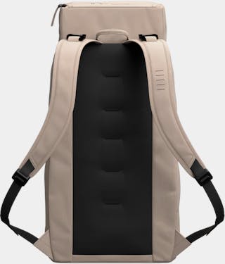 DB Hugger 30L