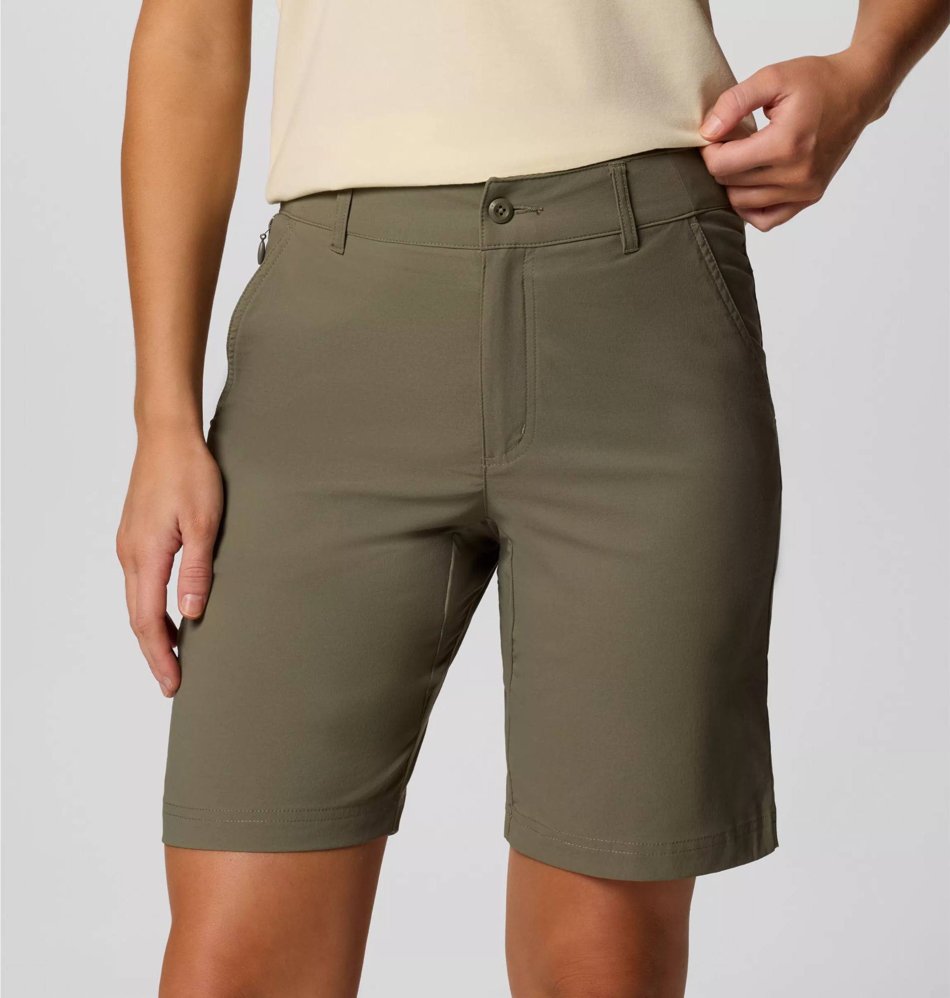 Columbia Women's Leslie Falls Long Hiking Shorts II Stone Green 02