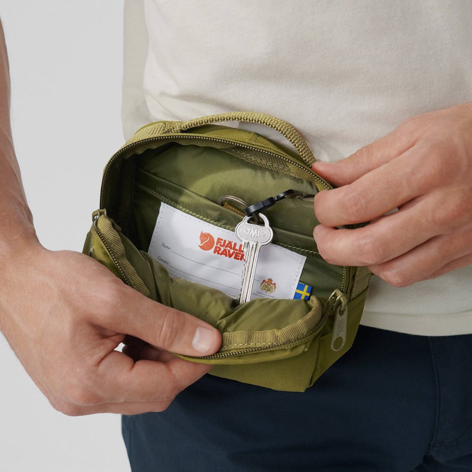 FJALLRAVEN|HIP PACKS/WAIST PACKS (GREENLAND SHOULDER BA Fjällräven Kånken Hip Pack - Scandinavian Outdoor