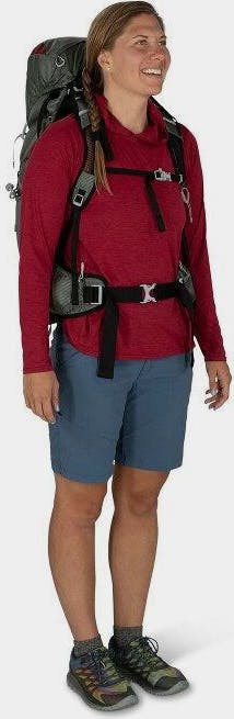 Osprey Eja 38 Purple Dusk 02