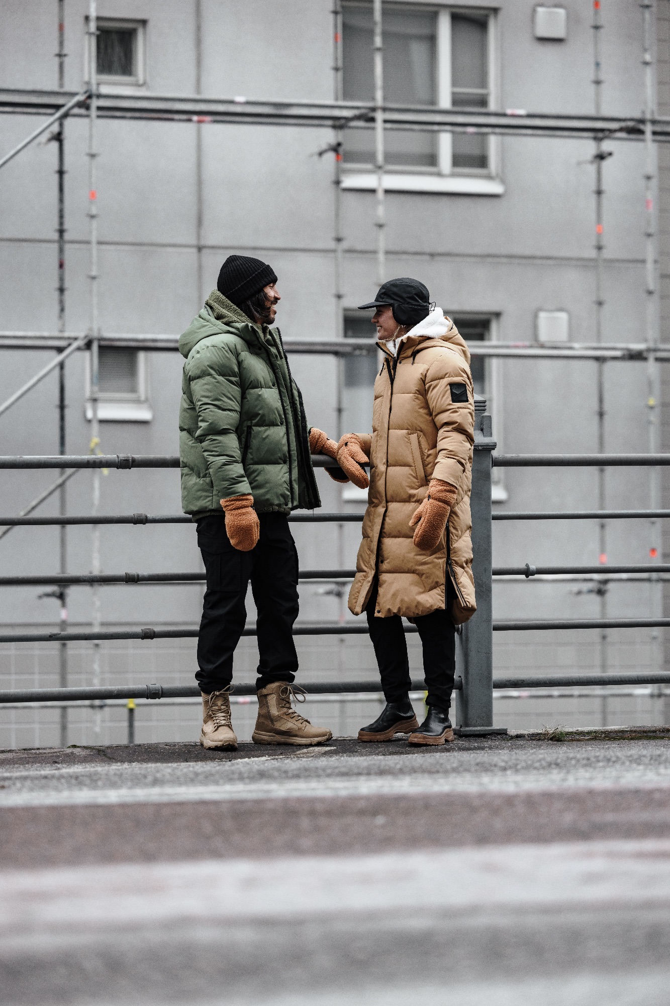 Halti Men's Brahe Puffer Jacket - Miesten talvitakki Musta 10