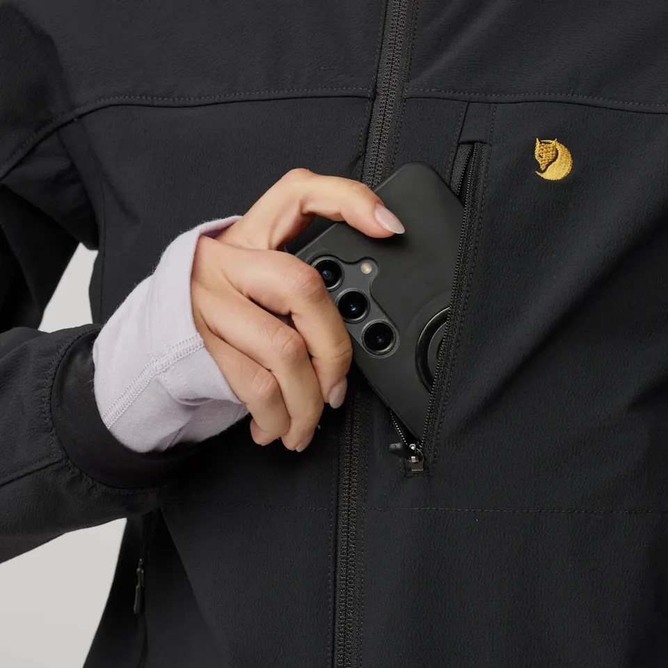 Fjällräven Women's Bergtagen Stretch Jacket Black 13