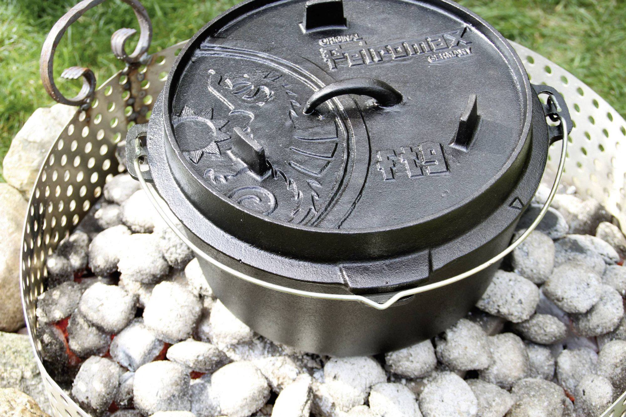 Petromax Dutch Oven Ft 9  05