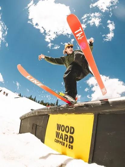 Line Tom Wallisch Pro 23/24  06