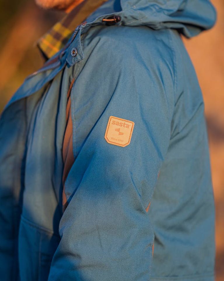 Korjauspalvelu Zipper change for jacket or trousers, less than 90 cm (non-waterproof apparel)  01