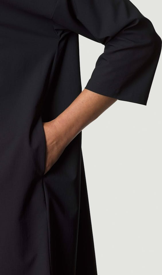 Houdini Women's Route Shirt Dress Black 03