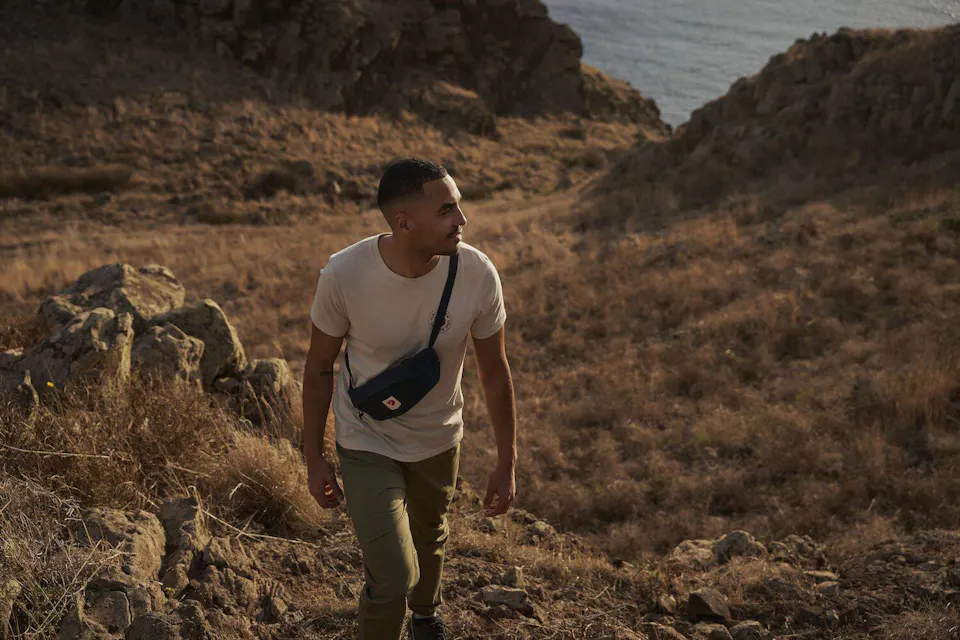 Fjällräven Ulvö Hip Pack Medium Red Gold 13