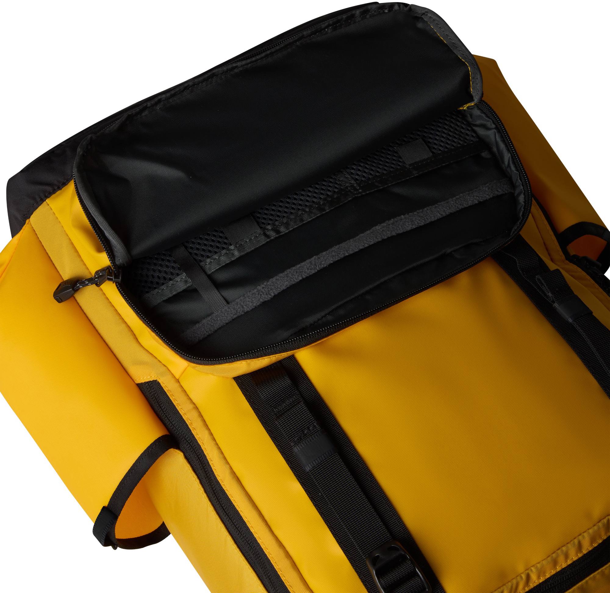 The North Face Base Camp Daypack Kulta/Musta 06