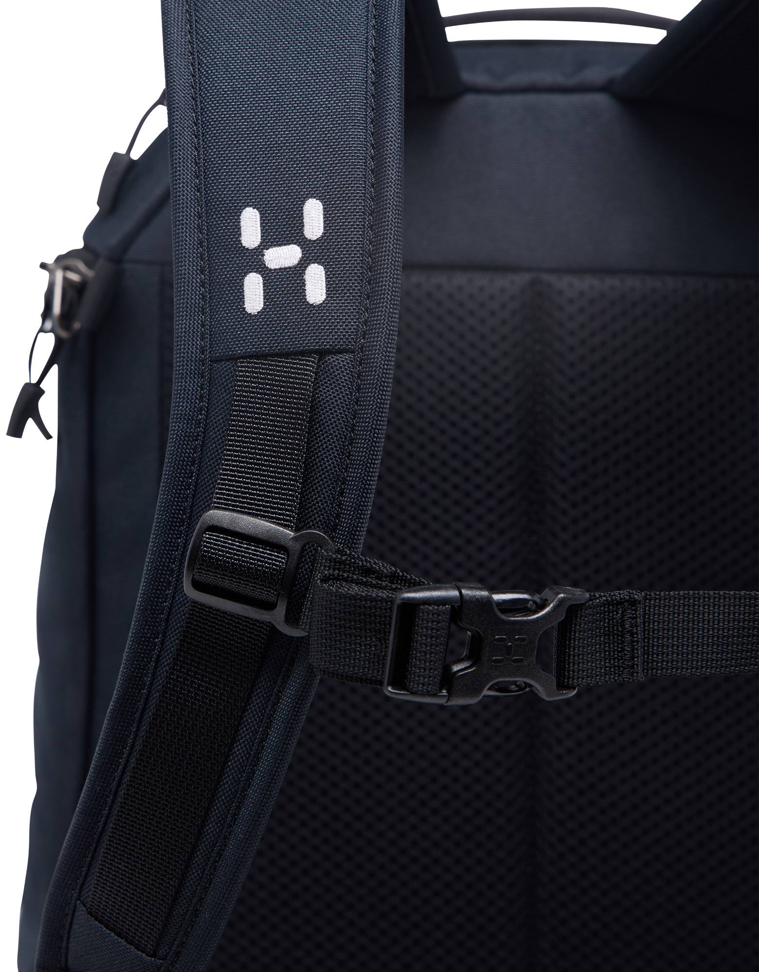 Haglöfs Corker Large Black 08