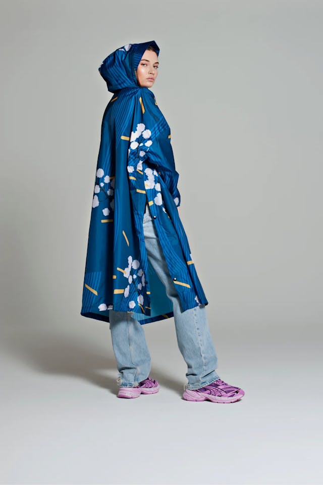 Rainkiss Poncho Japanese Blossom  03