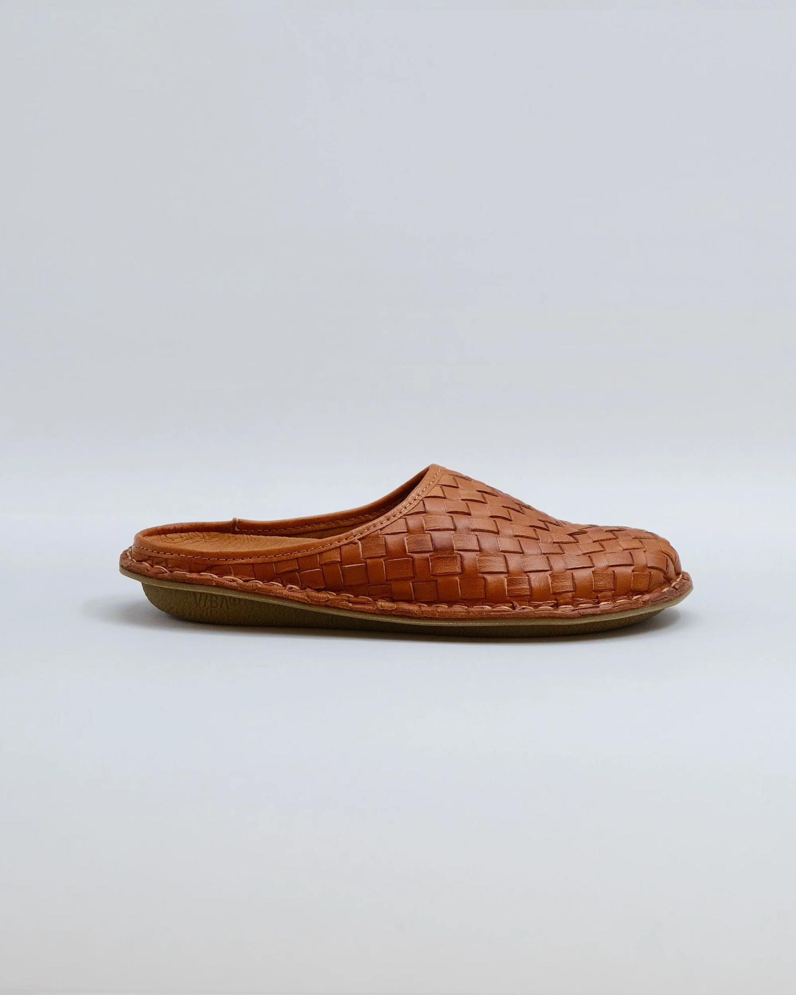 VIBAe Roma Woven Leather Cognac 03