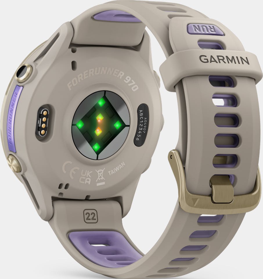 Garmin Forerunner 970 Vaalea kulta titaani  02