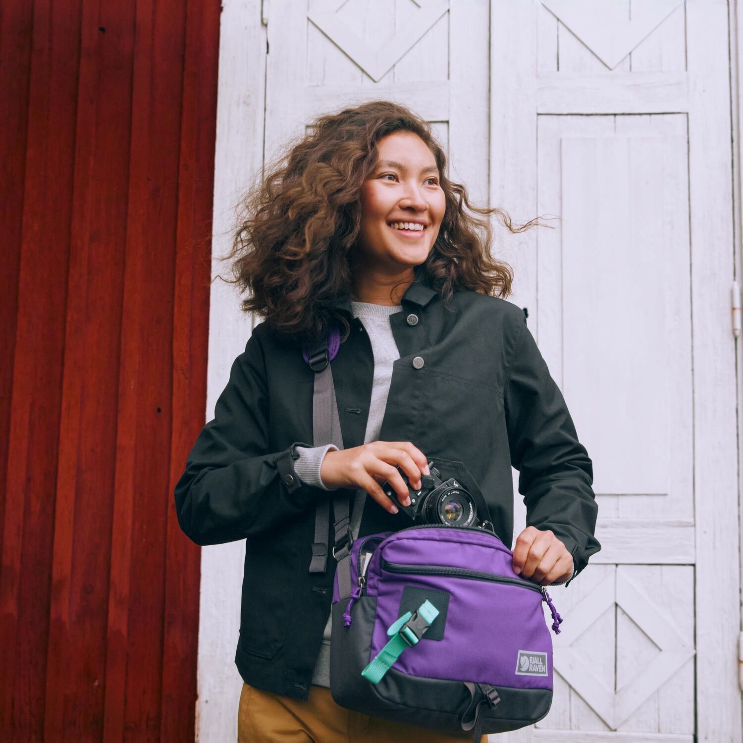 Fjällräven Vardag Shoulder Bag 6 Violette-Coal Black 04