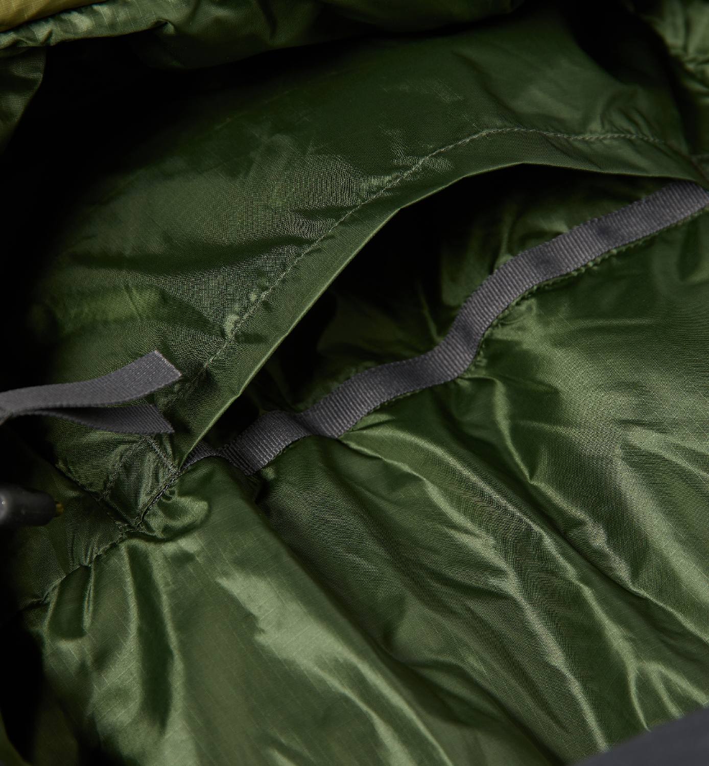 Haglöfs Scand Down +5 Olive / Magnetite 03