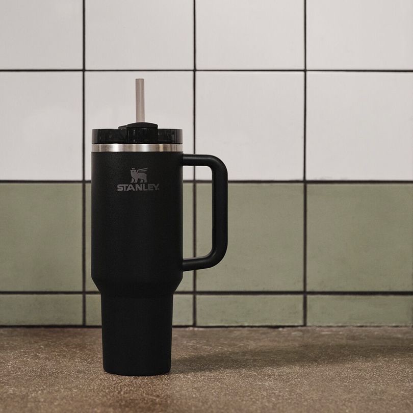 Stanley Quencher H2.0 Flowstate Tumbler 1.18L Musta 2 04
