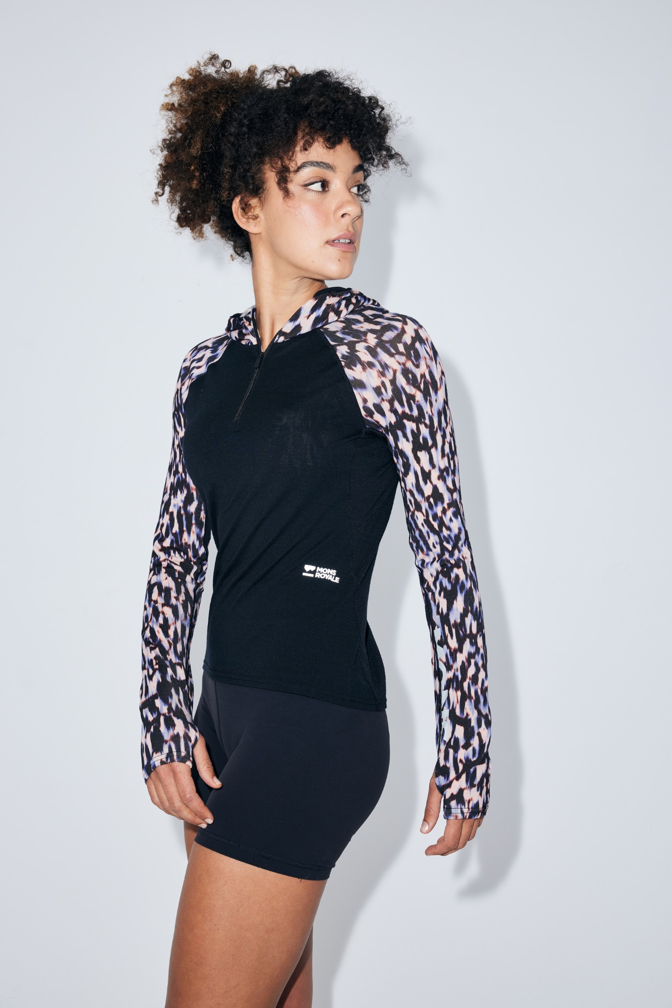 Mons Royale Women's Bella Merino Long Sleeve Hood Rock leopard / black 06