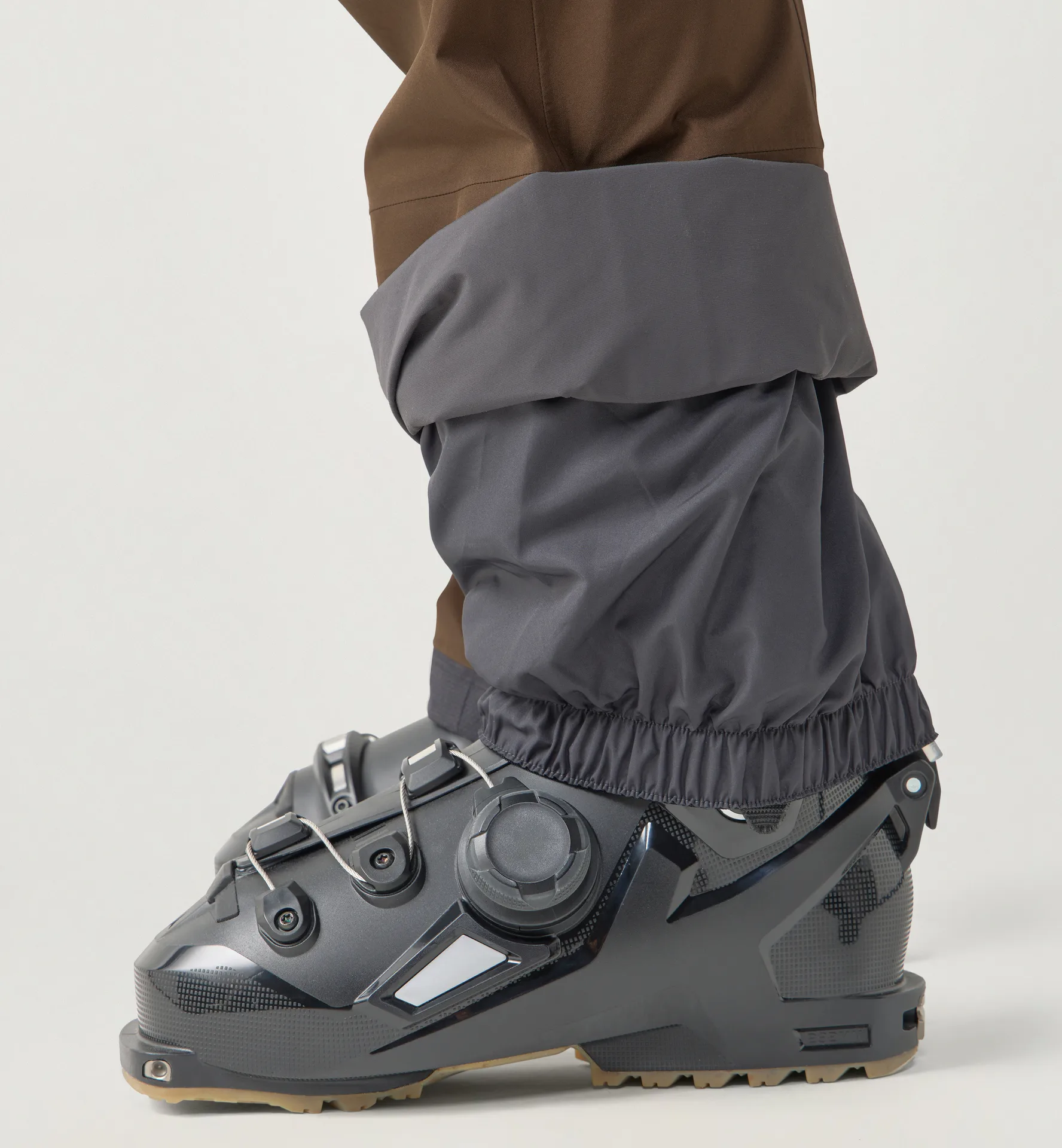 Haglöfs Women's Vassi GTX Pro II Bib Woodlan Brown 14