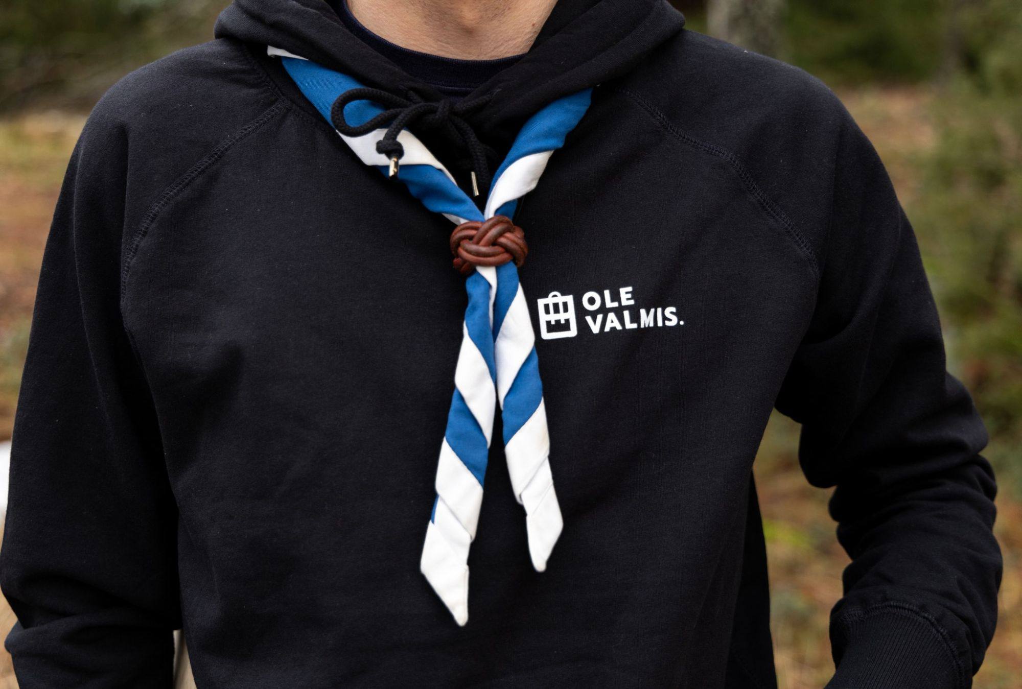 Partiotuote Unisex-huppari, Ole valmis. Black 03