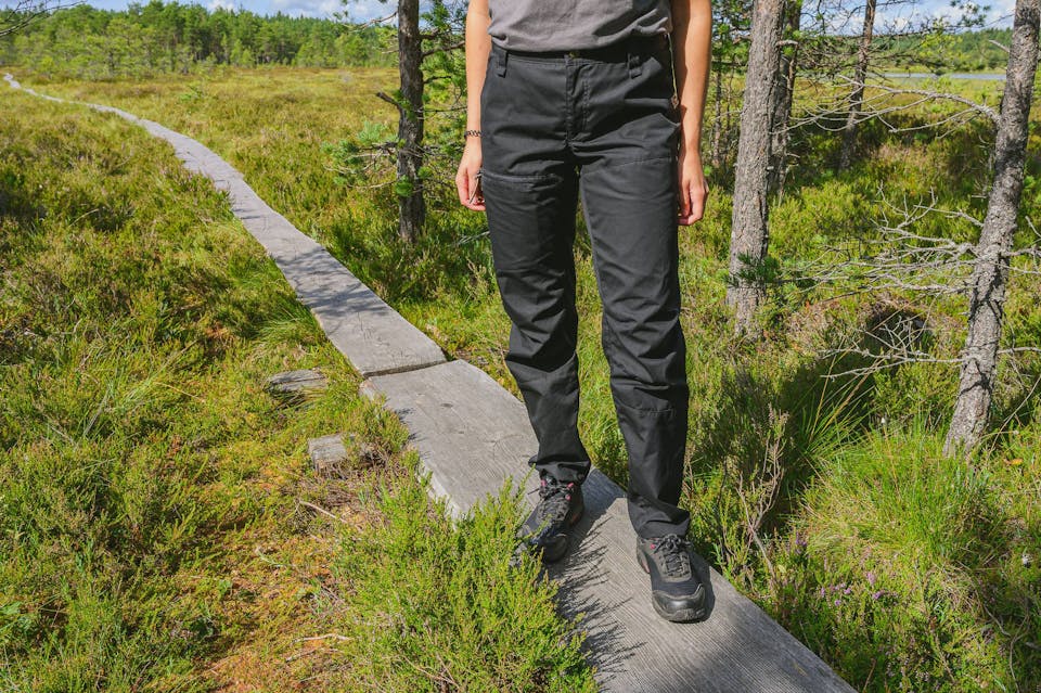 Sasta Women's Aava Pants Black 02