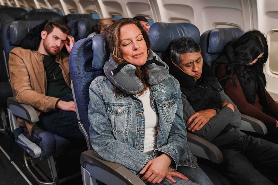 Cabeau Air TNE Niskatyyny Black 04