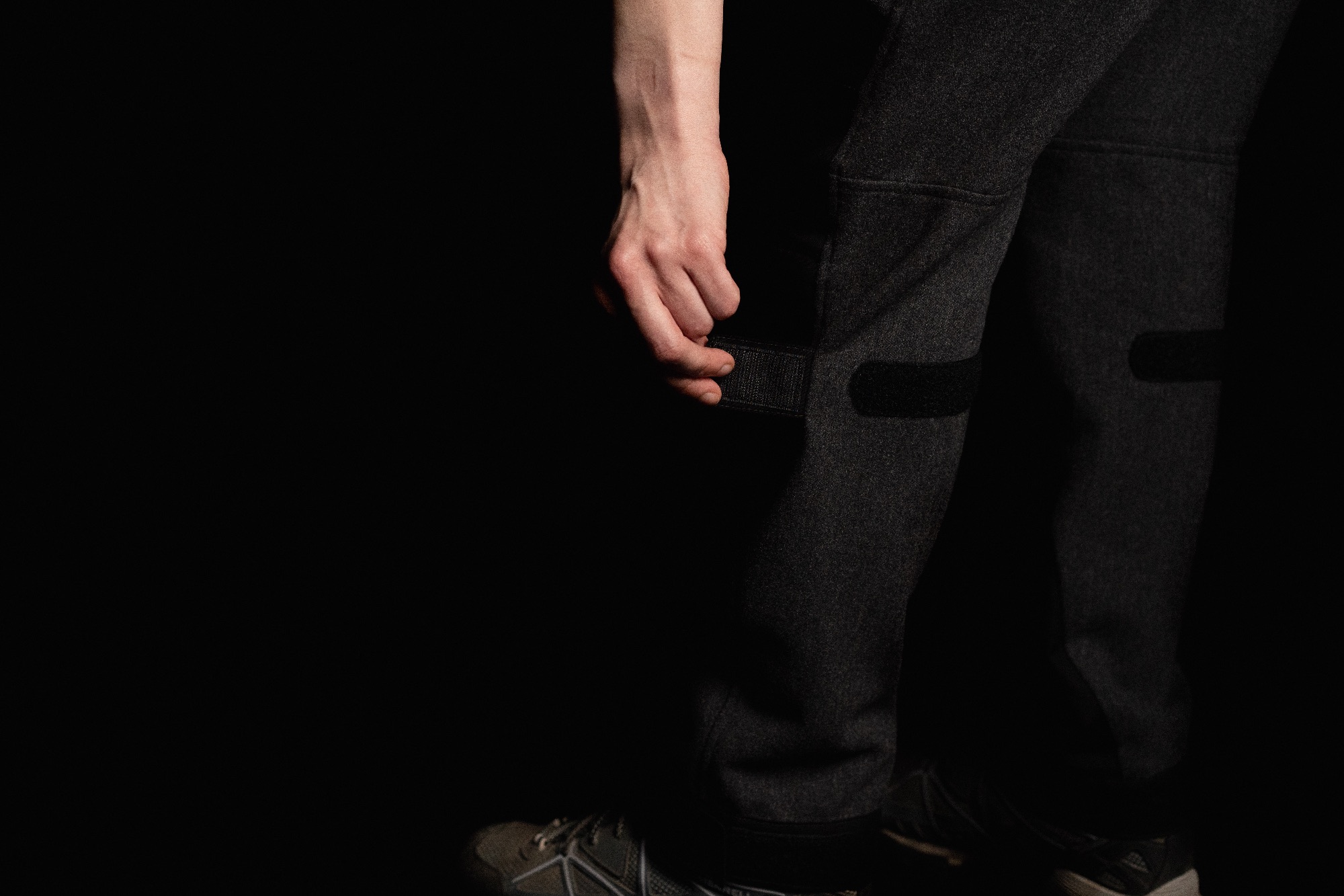 Sasta Women's Kaarna Trousers Charcoal 05