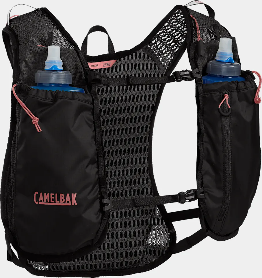 CamelBak Women's Trail Run Vest 6+1L Black 01