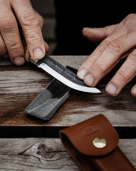 Marttiini Natural Sharpening Stone  02