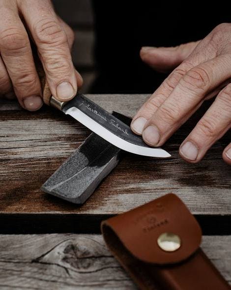 Marttiini Natural Sharpening Stone  02