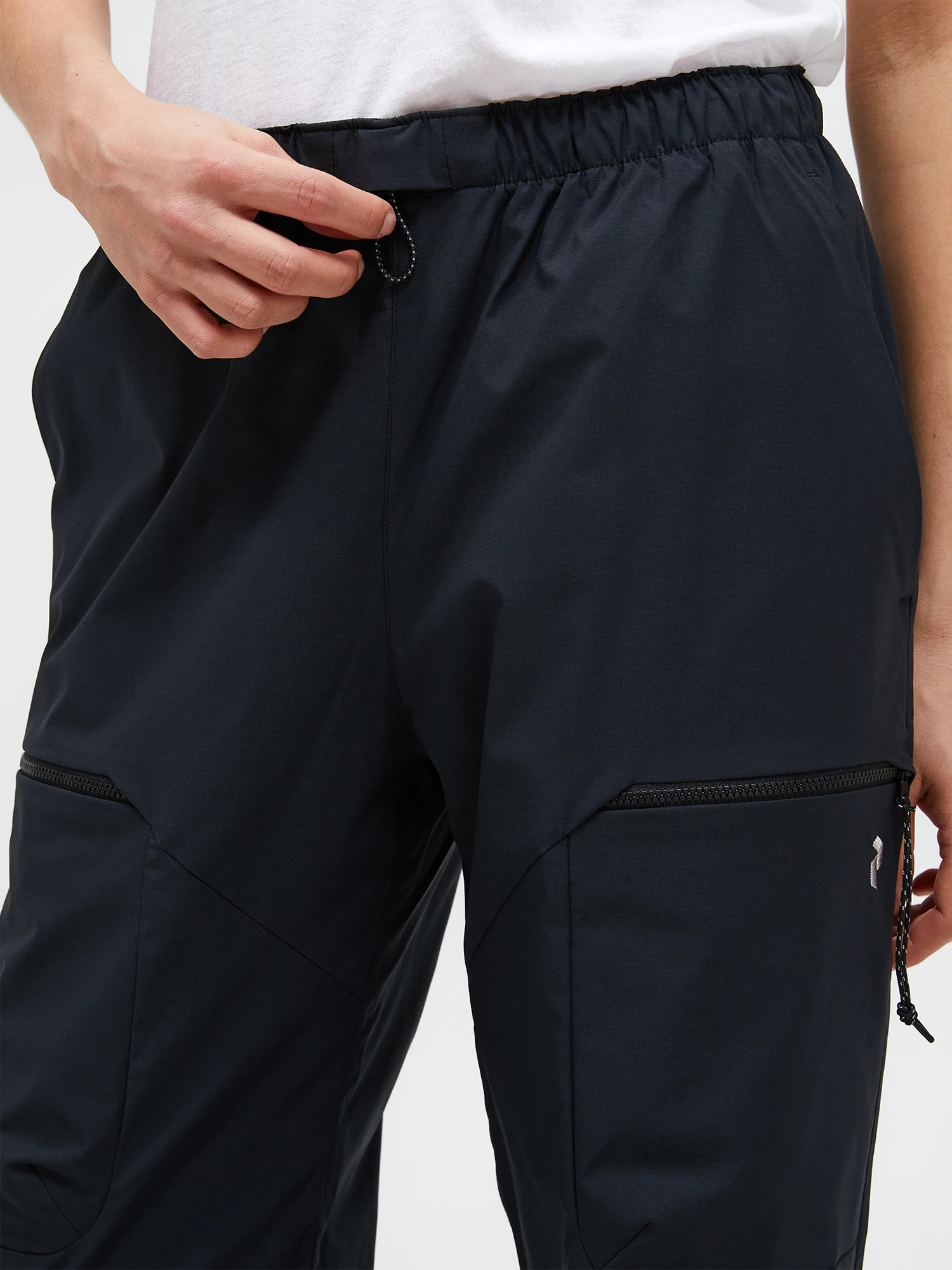 Peak Performance Women's Outdoor Cargo Pant Musta 08