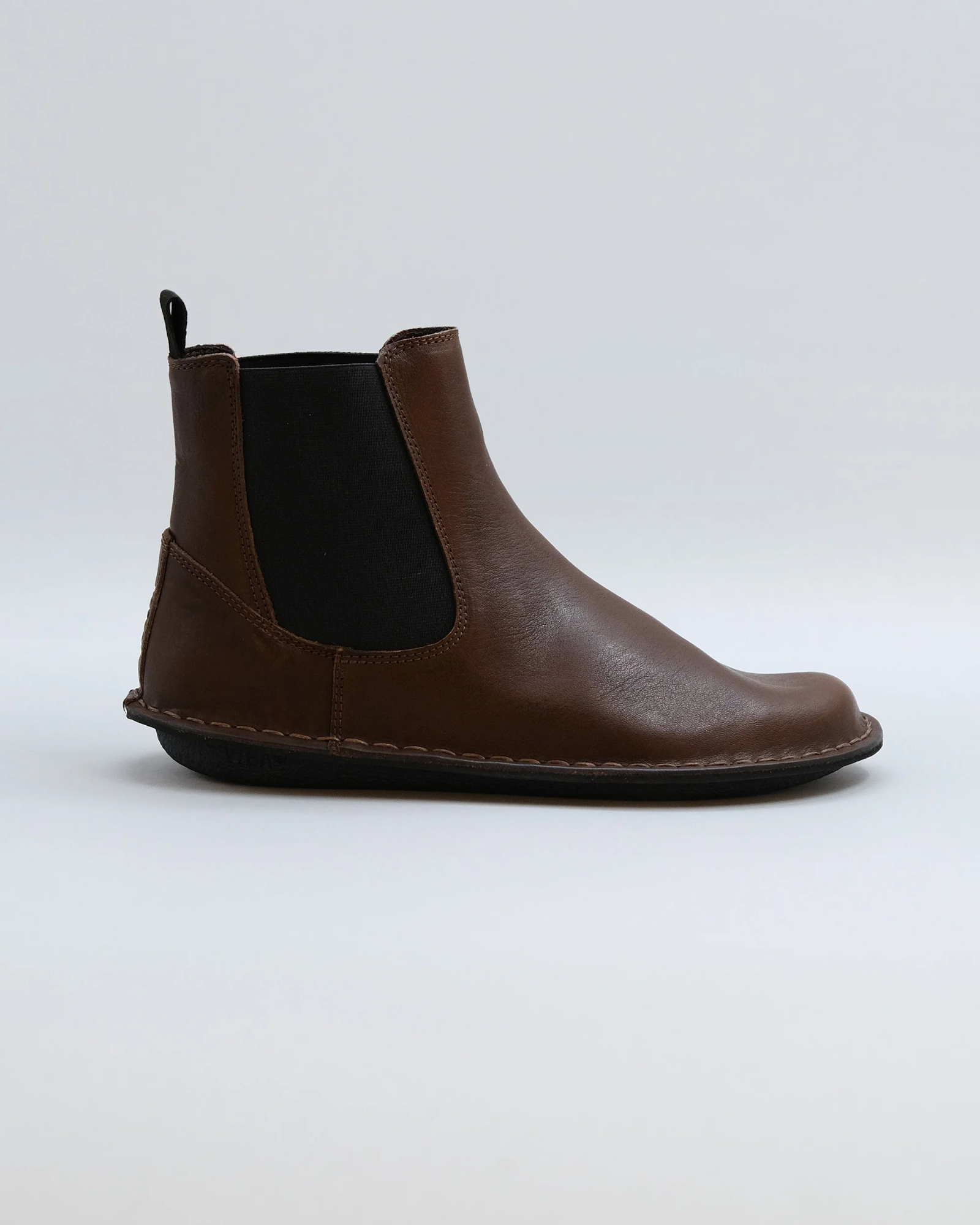 VIBAe Helsinki Leather Cocoa Brown 05